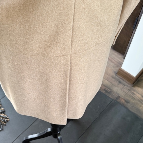 Banana Republic Beige Women's Long Coat - Picture 8 of 16